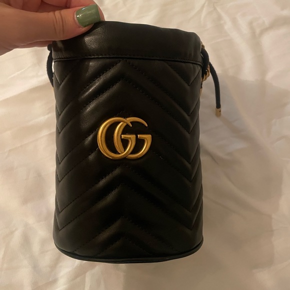 Gucci Bucket Bag - Picture 2 of 7